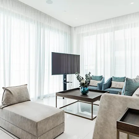 Del Mar Beachfront 3 Bedroom 'c' Лимасол