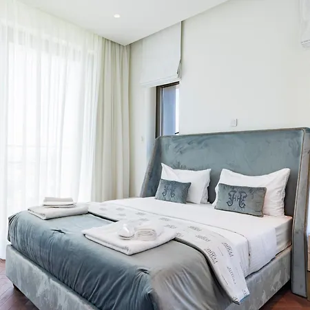 Апартаменты Del Mar Beachfront 3 Bedroom 'c'